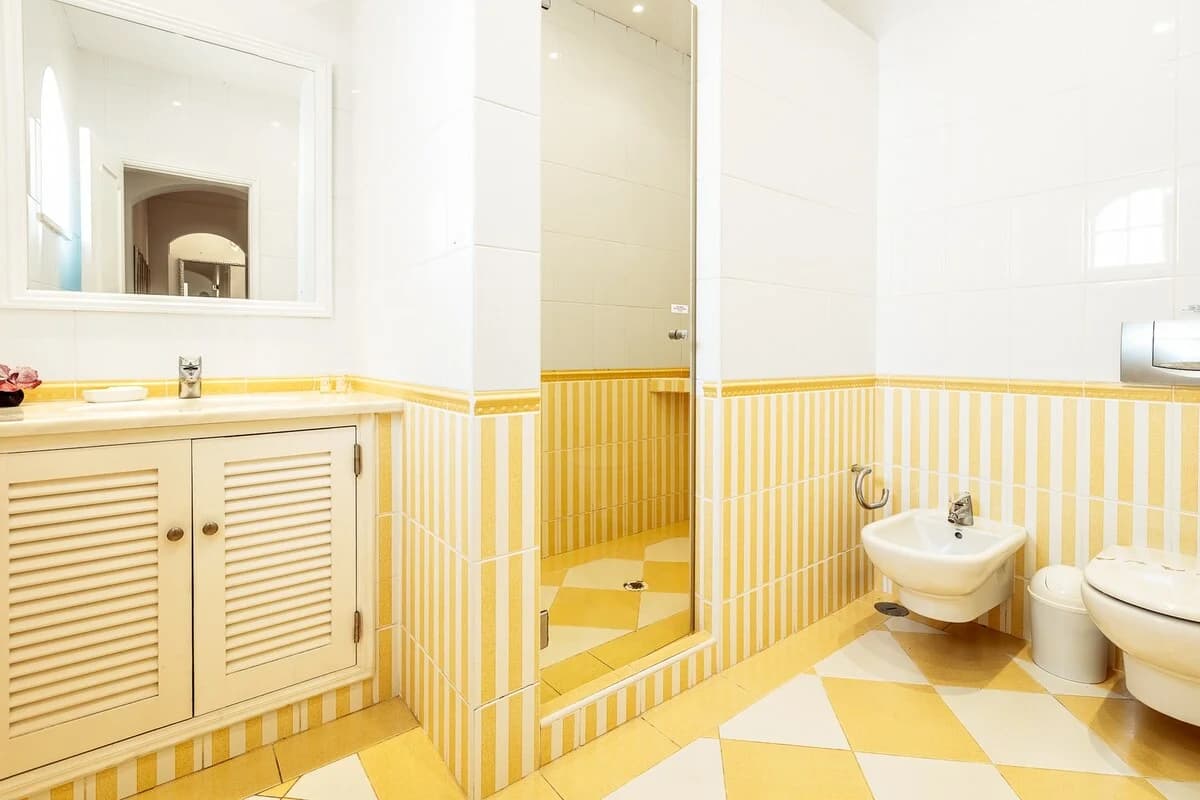 Overhead drone view of swimming pool at Casa da Parra